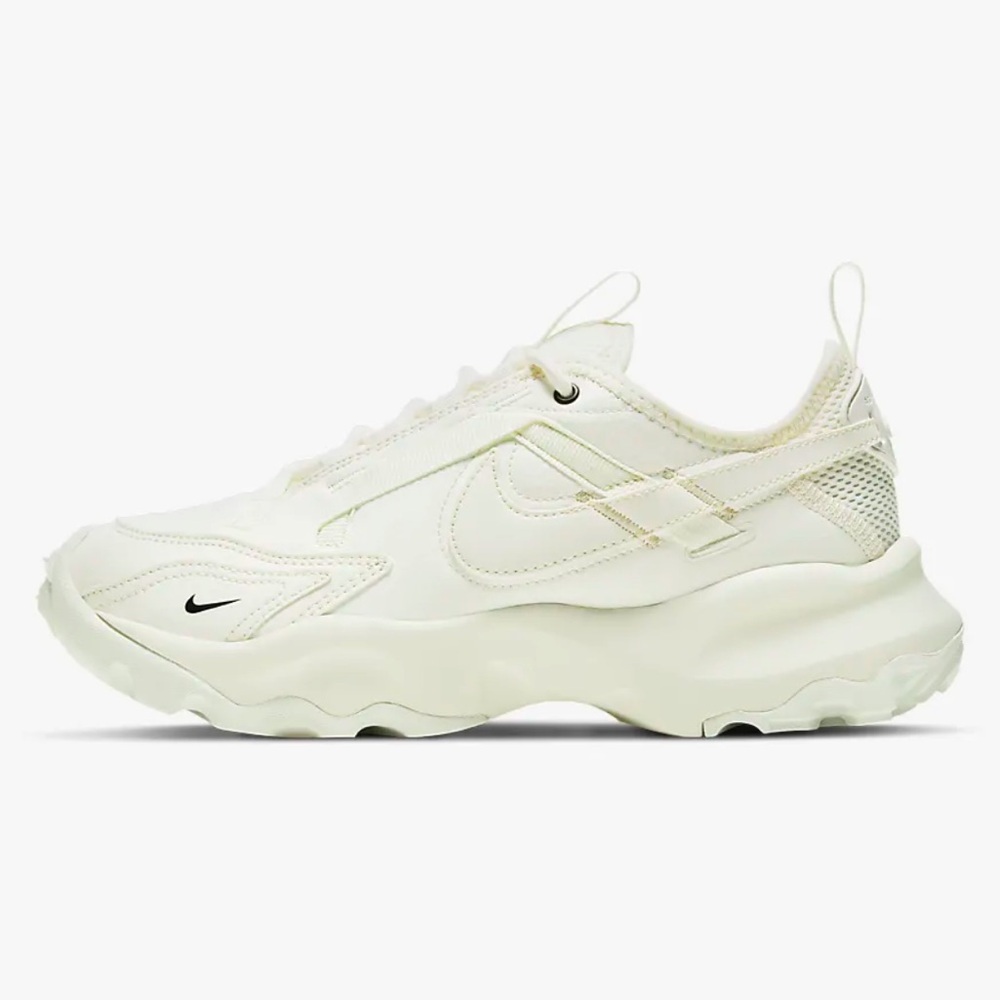 🍀 Nike TC 7900 Sneakers